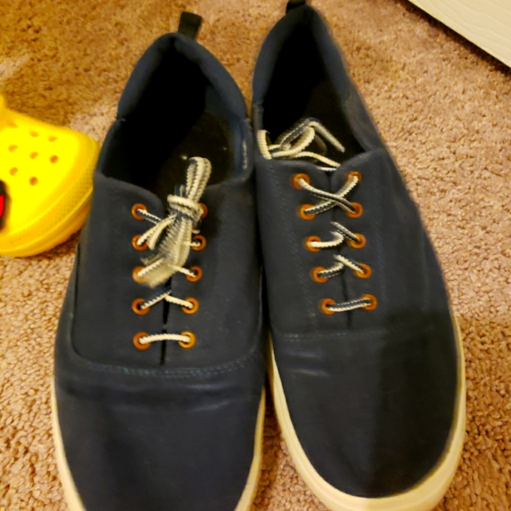 Men blue sneakers